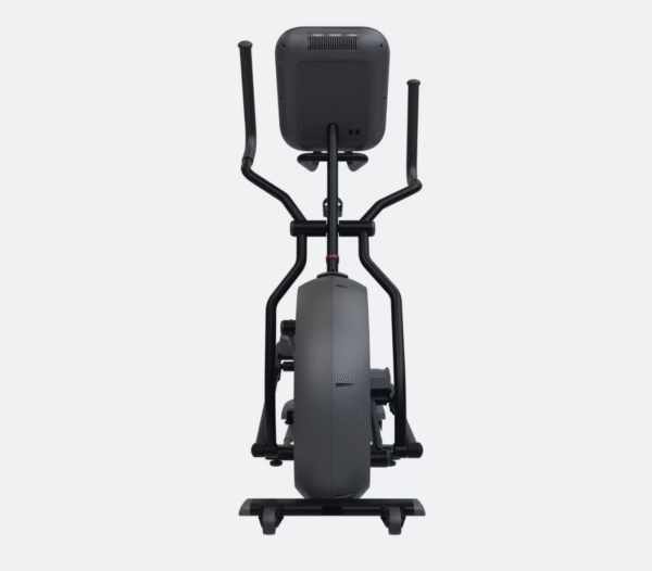 Star Trac 4-Series Crosstrainer - 10" Touchscreen - Image 4